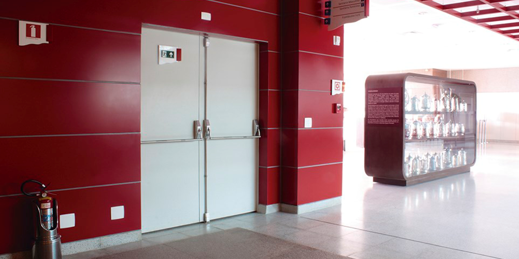 porta corta-fogo dupla